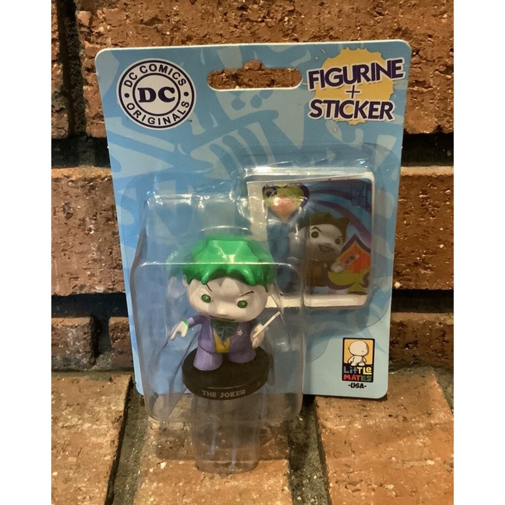 DC Comics‎ Little Mates The Joker Figurine + Sticker